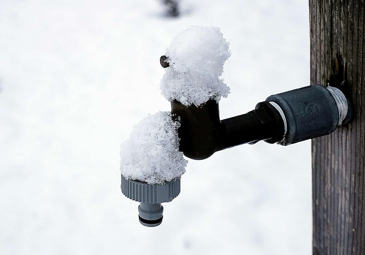 Extreme winter weather can cause pipes to freeze, but there are ways for residents to reduce the likelihood of it occurring.